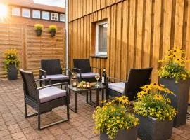 Gästeliebling, Apartment Piepmäker mit Parkplatz und Terrasse, Bahnhof fußläufig