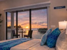 Oceanfront 5BR+ Bonus Room•75’ Dock •Pool-Spa •Kids area •Walk to Sombrero Beach