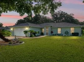 Little Peace Of Paradise At Villa Willow Wood Home