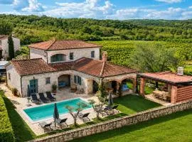 Villa Montona