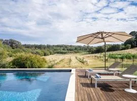 Sophie's Vineyard - Sprawling Scenery with Pool