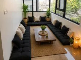 LuxeBnb - Hill View 2bhk Baner