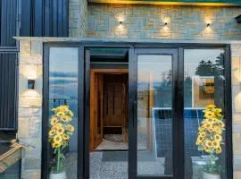 ZAR Luxury Suites