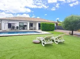 Jolie villa avec piscine chauffée proche du lac