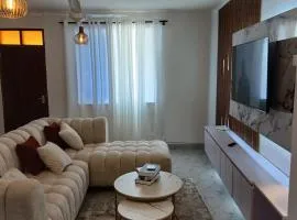 2&3 bedroom apartment near Prideinn Paradise
