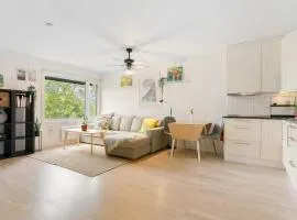 Bright and fully furnished 2-room apartment in Hauketo