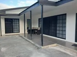 CJ Talofa Lava 3BR Villa - Coastal Seaside Escape
