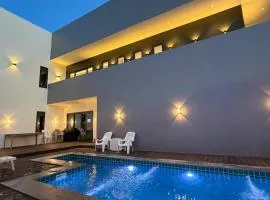 LaViena pool villa