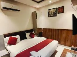 Hotel Sai Deluxe