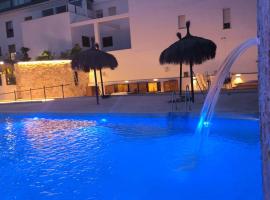 Hotel Avenida Tropical by Bossh! Hotels, hotel a Salobreña