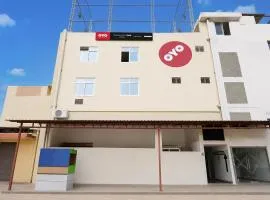 Super OYO Townhouse Oak Fazalganj Formerly RR Grand