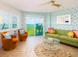 Retro Reef House 5406 Designer Marina View