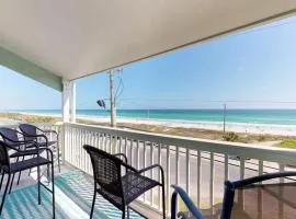 Waterfront condo with shared pool free wifi and ocean views