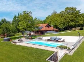 Villa Dobrenic by Villas Guide