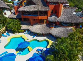 Villa Carolina Boutique Hotel ADULTS ONLY, hotel near Ixtapa-Zihuatanejo International Airport - ZIH, Zihuatanejo