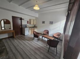 The Garve Flats, hotel i Garve