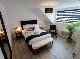 Watford 3-Bed - Sleeps 8 - Near Harry Potter Bus