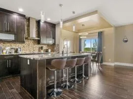 Large Detached Near Anthony Henday in Albany with 2 Living Rooms, Netflix, Office Space, AC, Perfect for Families, Sleeps 13