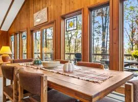Haven Home - Deck, Grill, Hiking, Pool Access, Games, Community Playground and Tennis Courts