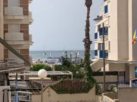 My Cosy Little Home- 2 Minutes Beach and Port- Mi Casita Del Mar- Junto del Playa y Center