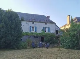 Maison de village en pierre du Périgord