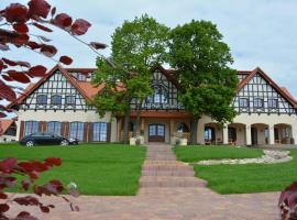 Hotel Kuźnia Smaków, khách sạn 3 sao ở Małe Pułkowo