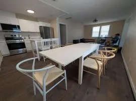 Parking Palace 8 spaces plus sleeps 8