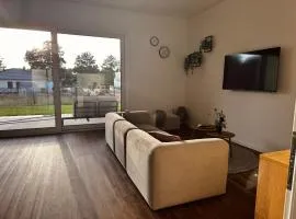 FeWo Shanghai 3-Zimmer Seeblick-Wohnung mit Garten