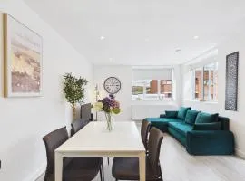 Luxury Two Bed | Sleeps 6 | 5 beds