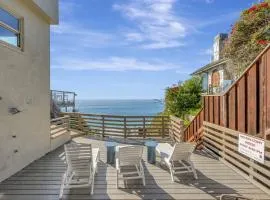 OCEAN FRONT Beach HOUSE! Private Stairs to SAND!