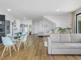 Modern Sea View Studio with Private Parking