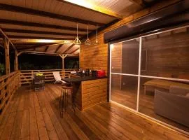Bungalow au cœur des arbres