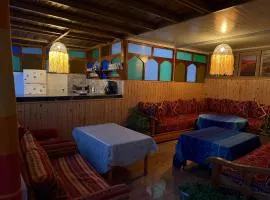 Mira Guest House