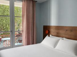Hôtel Le Voltaire, hotel v destinaci Arles