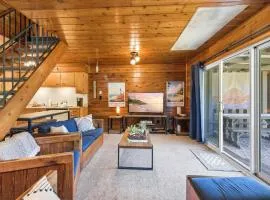 Chalet 94 Lakeview Nr Beach and Resort Amenities