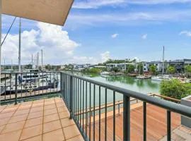 Bayview Fishing Paradise: NT Luxury Marina Escape