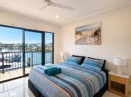 Bayview Fishing Paradise: NT Luxury Marina Escape