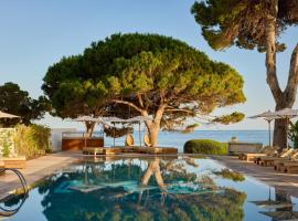 ME by Meli&aacute; Ibiza - The Leading Hotels of the World، فندق في سانتا إيولاليا ديل ريو