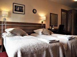 Villa Masoneria, &pi;&alpha;&rho;&alpha;&theta;&epsilon;&rho;&iota;&sigma;&tau;&iota;&kappa;ή &kappa;&alpha;&tau;&omicron;&iota;&kappa;ί&alpha; &sigma;&tau;&omicron; &Lambda;&omicron;&nu;&tau;&zeta;