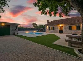 Experience VILLAGE LIFE - Jokini Dvori with private pool