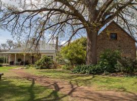 Twamley Farm, hotel with jacuzzis in Buckland