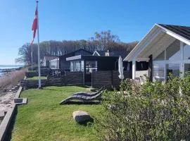 Unique Beach House - Right On The Beach