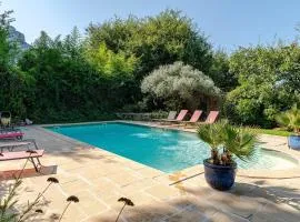Stunning Home In Robion