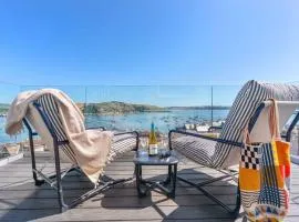 Panoramic harbour views Porthva