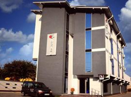 Viesnīca GP Hotel StarCity pilsētā Tătărani