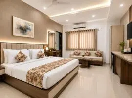 Hotel Ashish Palace