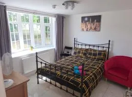 Ensuite Room near Airbus & Rolls-Royce, Southmead hospital