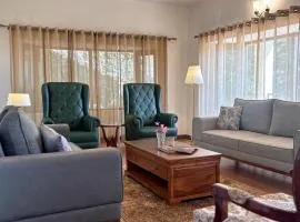 Camelot Cottages - Luxury 4BHK Villa in the Kasauli Hills