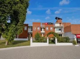 Super OYO Hotel O Rakabganj Crossway Ayodhya Formerly Ramaland Homestay