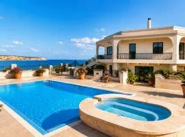 Seaview Octagon Villa with Private Pool